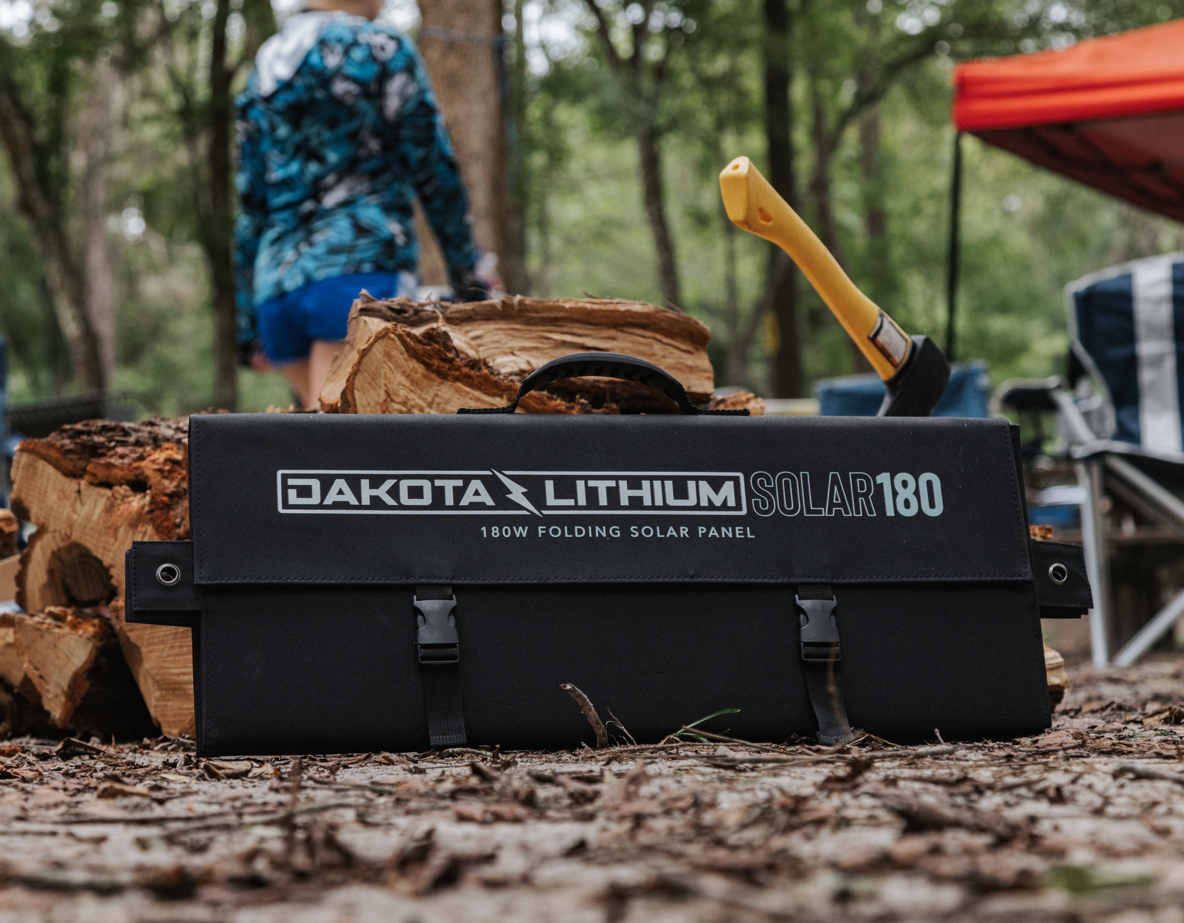 Dakota Lithium 180W Folding Solar Panel
